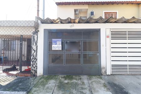 Casa para alugar com 115m², 2 quartos e 1 vaga