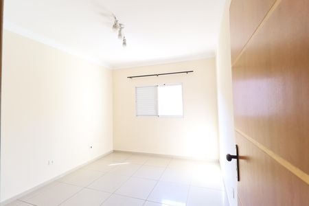 Casa para alugar com 115m², 2 quartos e 1 vaga