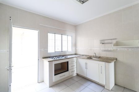 Casa para alugar com 115m², 2 quartos e 1 vaga