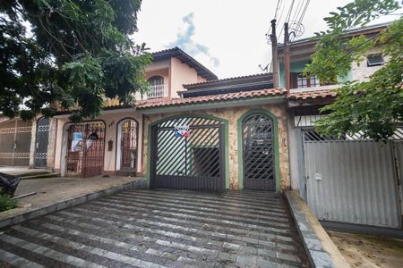 Casa à venda com 4 quartos, 200m² em Jardim Ana Maria, Santo André
