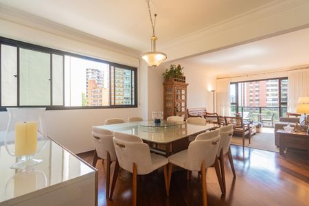 Apartamento à venda com 152m², 3 quartos e 2 vagas
