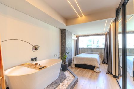 Apartamento à venda com 2 quartos, 72m² em Indianópolis, São Paulo