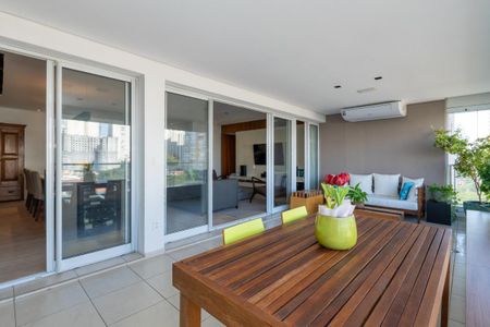 Apartamento à venda com 138m², 2 quartos e 2 vagas