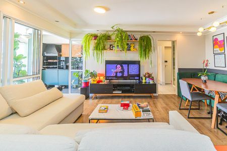 Apartamento à venda com 2 quartos, 100m² em Santo Amaro, São Paulo