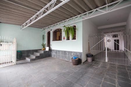 Casa à venda com 217m², 3 quartos e 4 vagas