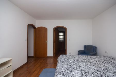 Casa à venda com 217m², 3 quartos e 4 vagas