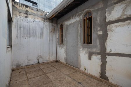 Casa à venda com 217m², 3 quartos e 4 vagas