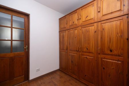 Casa à venda com 217m², 3 quartos e 4 vagas
