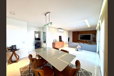 Apartamento à venda com 158m², 3 quartos e 3 vagas Apartamento à venda com 158m², 3 quartos e 3 vagasFoto 03