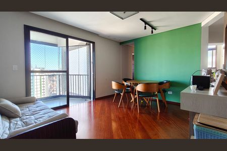 Apartamento para alugar com 2 quartos, 63m² em Vila Palmeiras, São Paulo