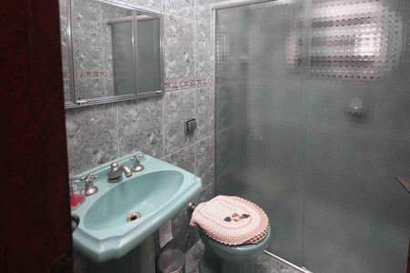 Casa à venda com 130m², 2 quartos e 2 vagas Casa à venda com 130m², 2 quartos e 2 vagasBanheiro