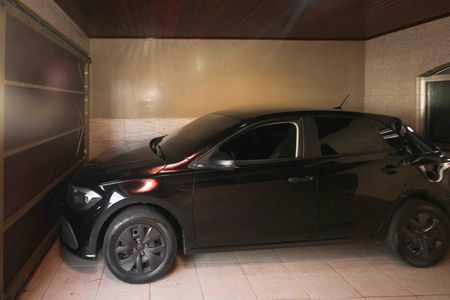 Casa à venda com 130m², 2 quartos e 2 vagas Casa à venda com 130m², 2 quartos e 2 vagasGaragem