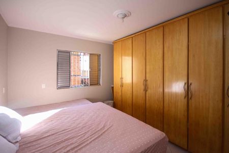 Casa à venda com 130m², 2 quartos e 2 vagas Casa à venda com 130m², 2 quartos e 2 vagasQuarto