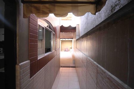Casa à venda com 130m², 2 quartos e 2 vagas Casa à venda com 130m², 2 quartos e 2 vagasCorredor Externo