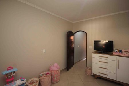 Casa à venda com 130m², 2 quartos e 2 vagas Casa à venda com 130m², 2 quartos e 2 vagasQuarto 02
