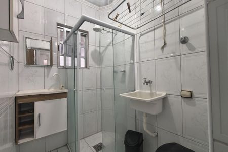Banheiro  de apartamento para alugar com 1 quarto, 50m² em Cidade Ocian, Praia Grande