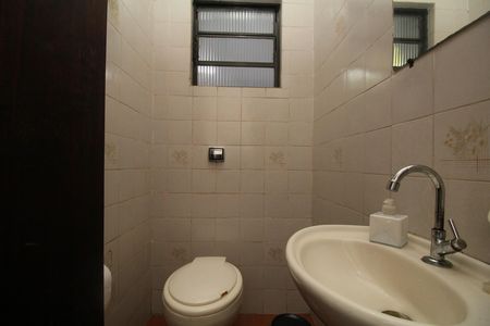 Casa à venda com 124m², 3 quartos e 1 vagaLavabo