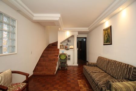 Casa à venda com 3 quartos, 124m² em Jardim Martinica, São Paulo