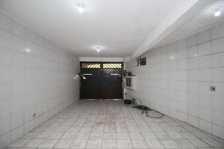 Garagem de casa à venda com 3 quartos, 124m² em Jardim Martinica, São Paulo