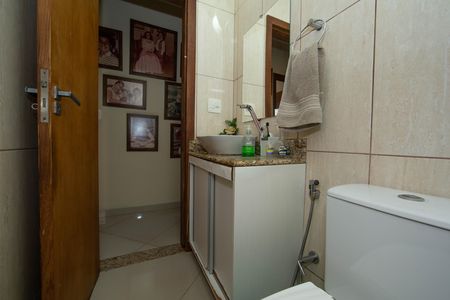BANHEIRO de apartamento à venda com 3 quartos, 100m² em Monsenhor Messias, Belo Horizonte