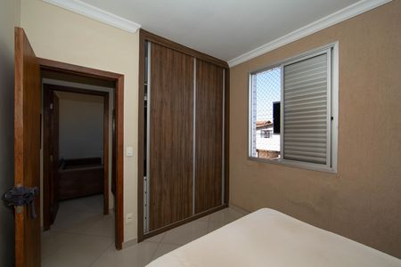 Apartamento à venda com 100m², 3 quartos e 1 vagaQUARTO2