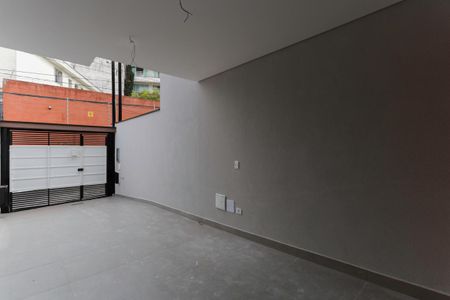 Garagem de casa à venda com 3 quartos, 145m² em Jardim São Paulo, São Paulo