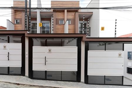 Fachada de casa à venda com 3 quartos, 145m² em Jardim São Paulo, São Paulo