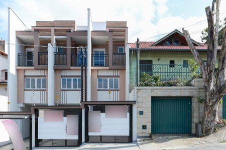 Fachada de casa à venda com 3 quartos, 145m² em Jardim São Paulo, São Paulo