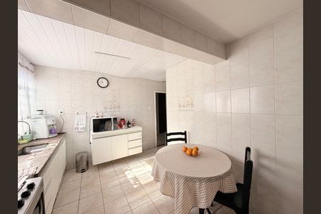 Cozinha de casa à venda com 3 quartos, 200m² em Jardim Pacaembu, Jundiaí