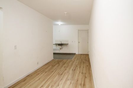 Sala de apartamento para alugar com 2 quartos, 80m² em Roselândia, Cotia
