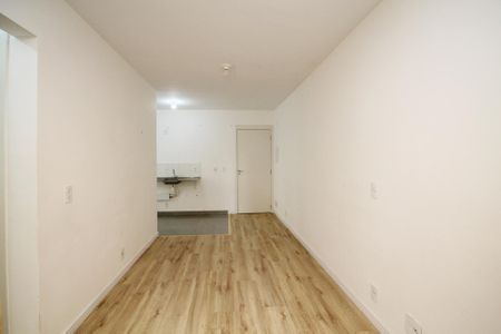 Apartamento para alugar com 80m², 2 quartos e 1 vaga Apartamento para alugar com 80m², 2 quartos e 1 vagaSala