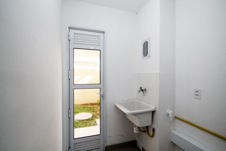 Lavanderia de apartamento para alugar com 2 quartos, 80m² em Roselândia, Cotia