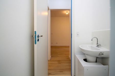 Apartamento para alugar com 80m², 2 quartos e 1 vaga Apartamento para alugar com 80m², 2 quartos e 1 vagaBanheiro