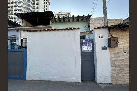 Casa para alugar com 76m², 1 quarto e sem vagaFachada + placa