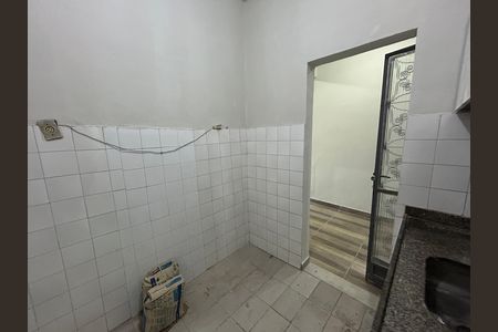 Casa para alugar com 76m², 1 quarto e sem vagaBanheiro