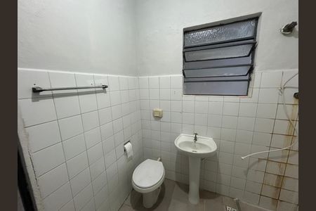 Casa para alugar com 76m², 1 quarto e sem vagaBanheiro