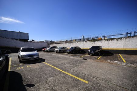 Garagem de apartamento para alugar com 2 quartos, 57m² em Conjunto Habitacional Padre Jose de Anchieta, São Paulo