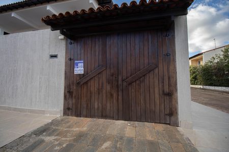 Casa de condomínio para alugar com 450m², 7 quartos e 3 vagas Casa de condomínio para alugar com 450m², 7 quartos e 3 vagasFachada
