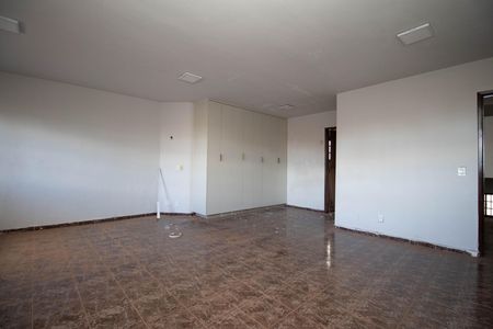 Casa de condomínio para alugar com 450m², 7 quartos e 3 vagas Casa de condomínio para alugar com 450m², 7 quartos e 3 vagasSuíte Master