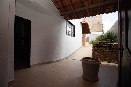 Casa de condomínio para alugar com 450m², 7 quartos e 3 vagas Casa de condomínio para alugar com 450m², 7 quartos e 3 vagasHall