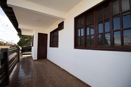 Casa de condomínio para alugar com 450m², 7 quartos e 3 vagas Casa de condomínio para alugar com 450m², 7 quartos e 3 vagasSacada