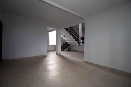Casa de condomínio para alugar com 450m², 7 quartos e 3 vagas Casa de condomínio para alugar com 450m², 7 quartos e 3 vagasSala 2