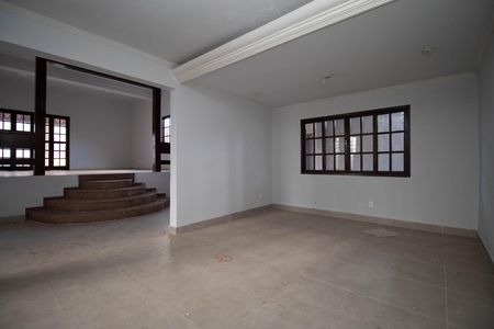Casa de condomínio para alugar com 450m², 7 quartos e 3 vagas Casa de condomínio para alugar com 450m², 7 quartos e 3 vagasSala 2