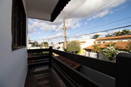 Casa de condomínio para alugar com 450m², 7 quartos e 3 vagas Casa de condomínio para alugar com 450m², 7 quartos e 3 vagasSacada