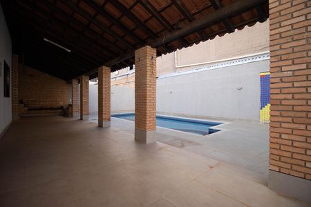 Casa de condomínio para alugar com 450m², 7 quartos e 3 vagas Casa de condomínio para alugar com 450m², 7 quartos e 3 vagasVaranda