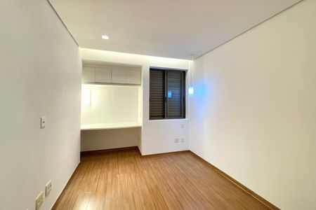 Apartamento para alugar com 100m², 3 quartos e 3 vagas Apartamento para alugar com 100m², 3 quartos e 3 vagasSuite 1