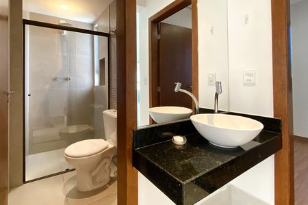 Apartamento para alugar com 100m², 3 quartos e 3 vagas Apartamento para alugar com 100m², 3 quartos e 3 vagasBanheiro