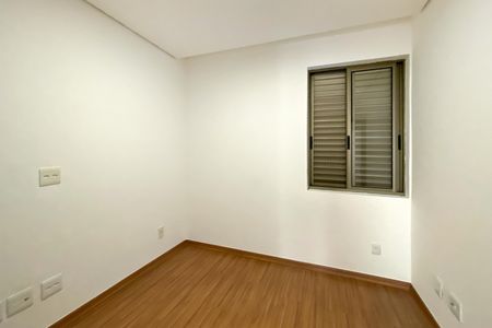 Apartamento para alugar com 100m², 3 quartos e 3 vagas Apartamento para alugar com 100m², 3 quartos e 3 vagasQuarto 3
