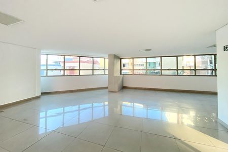 Apartamento para alugar com 100m², 3 quartos e 3 vagas Apartamento para alugar com 100m², 3 quartos e 3 vagasÁrea comum