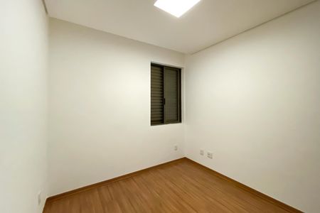 Apartamento para alugar com 100m², 3 quartos e 3 vagas Apartamento para alugar com 100m², 3 quartos e 3 vagasQuarto 3